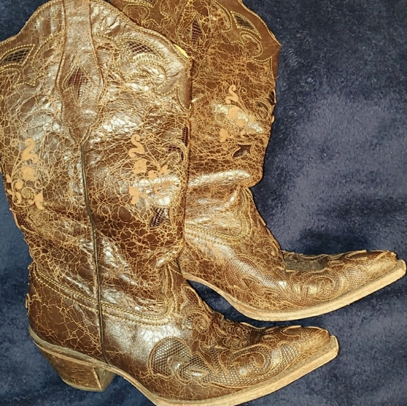 Corral Boots - Picture 1 of 3